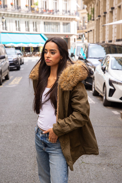 PARKA AVEC CAPUCHE ET INTÉRIEUR FAUSSE FOURRURE