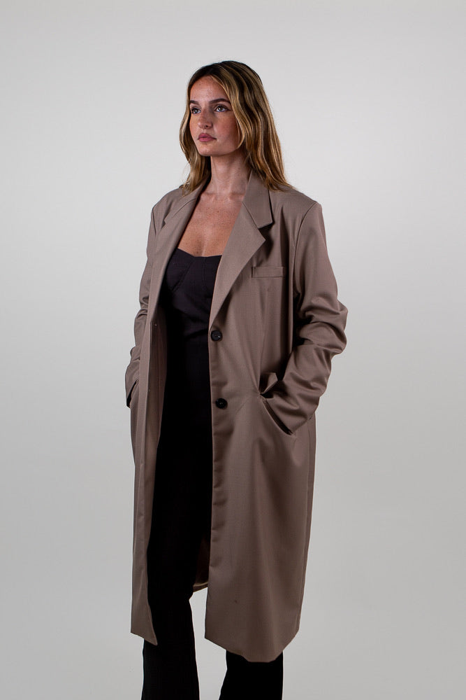 LONG LIGHTWEIGHT BLAZER-STYLE COAT