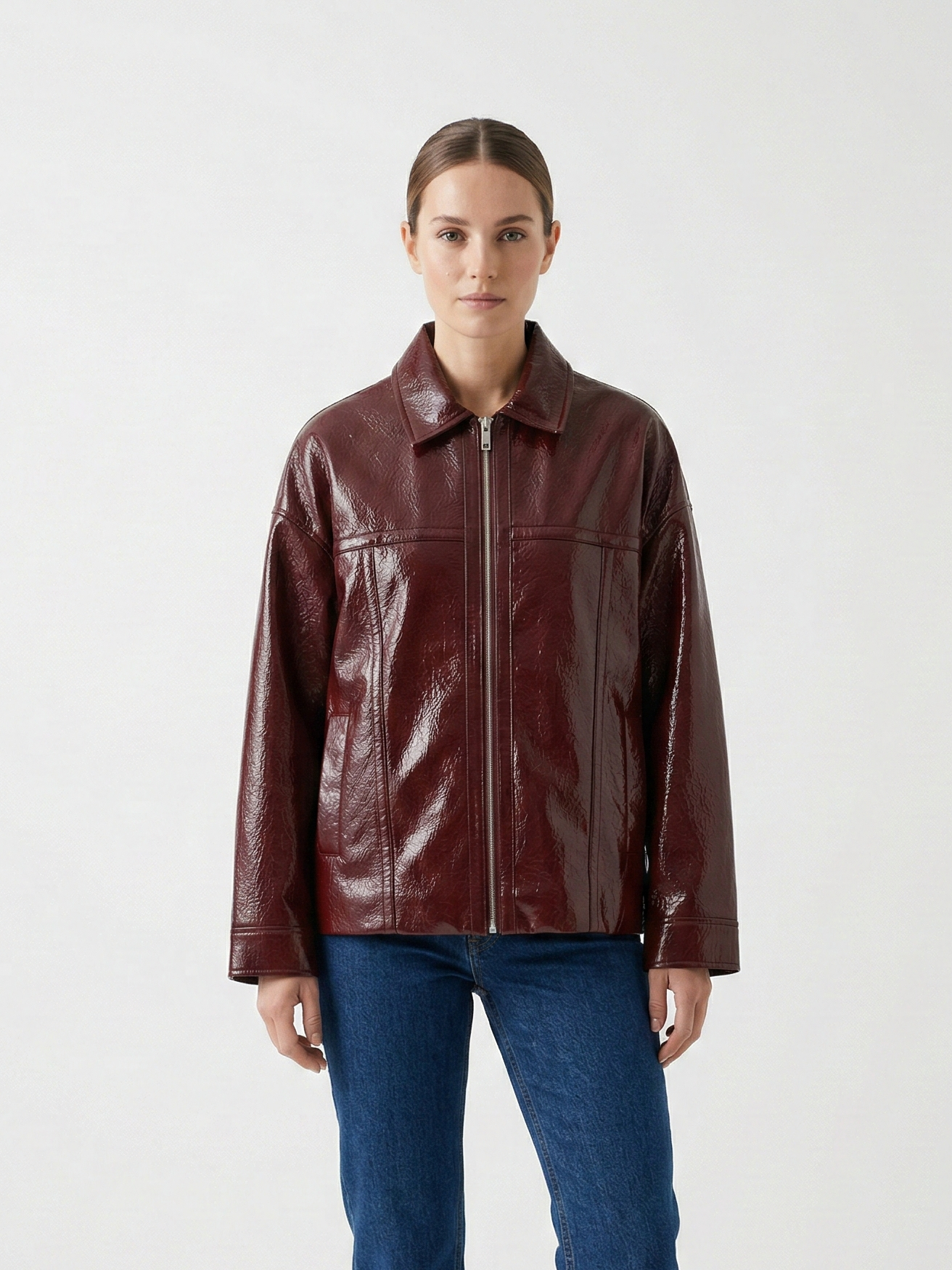 BLOUSON EN SIMILICUIR BRILLANT