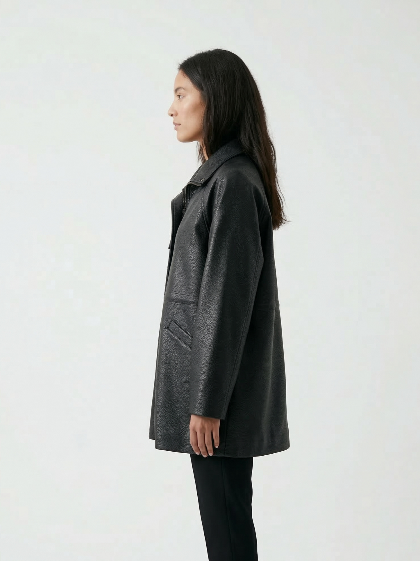 MANTEAU COL MONTANT EN SIMILICUIR