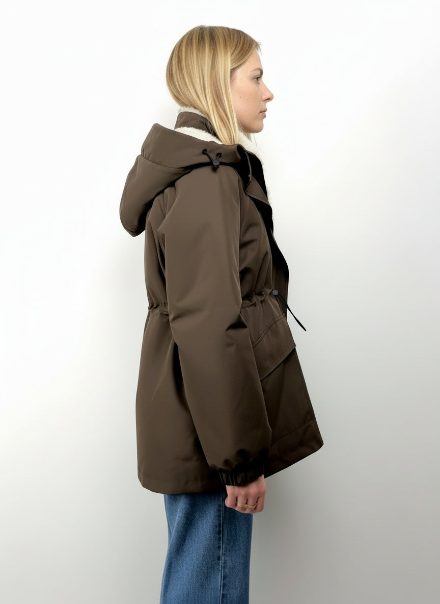 PARKA AVEC INTERIEUR EN FAUSSE FOURRURE MOUTON