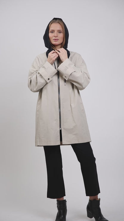 CONTRASTING HOODED PARKA