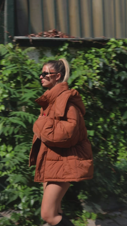 DOWN JACKET WITH ADJUSTED WAIST